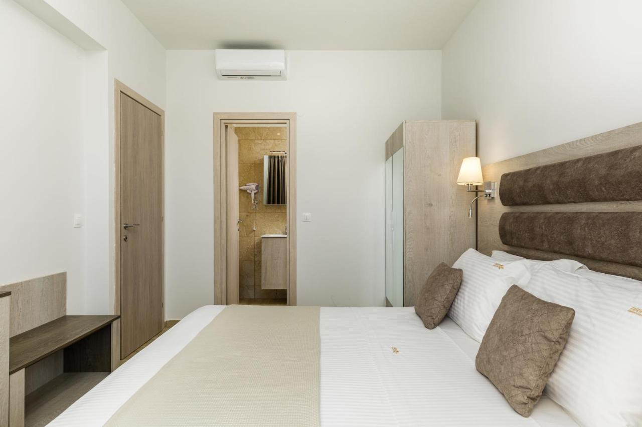 Aria Garden Suites ニキティ エクステリア 写真