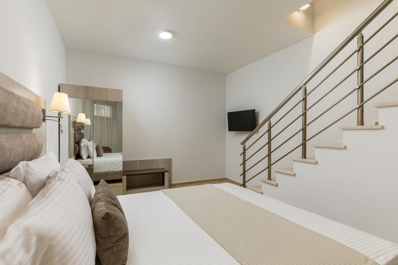 Aria Garden Suites ニキティ エクステリア 写真