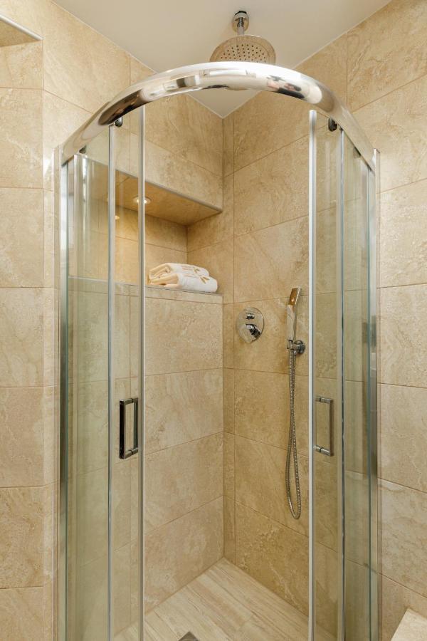 Aria Garden Suites ニキティ エクステリア 写真