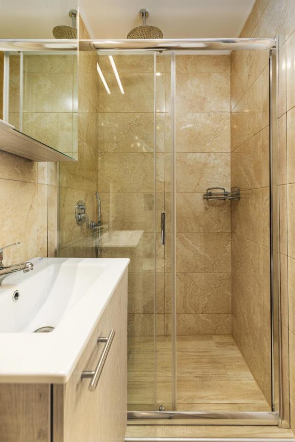 Aria Garden Suites ニキティ エクステリア 写真