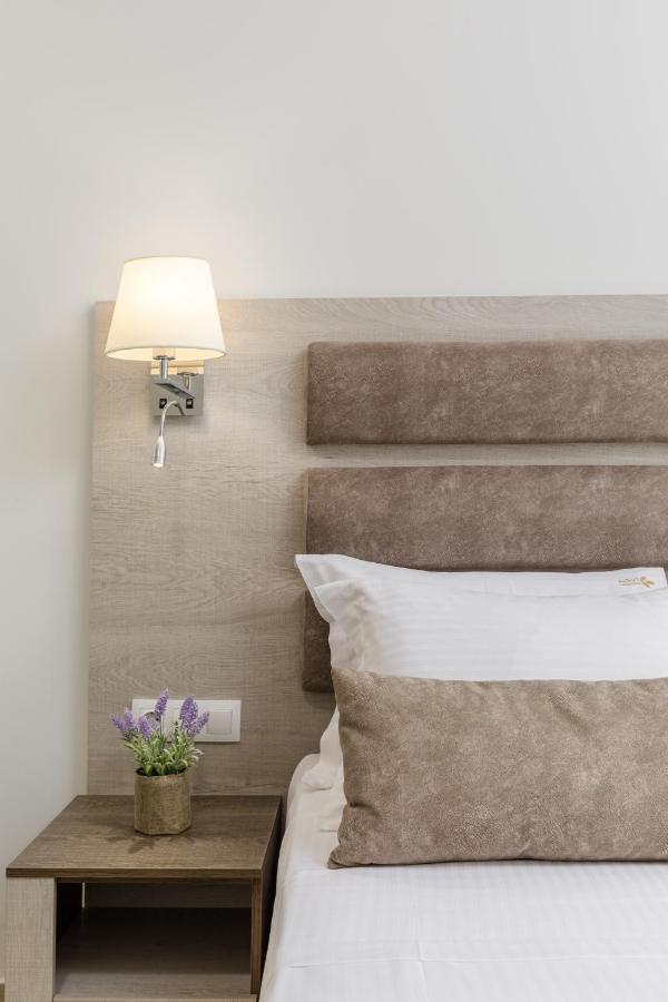 Aria Garden Suites ニキティ エクステリア 写真