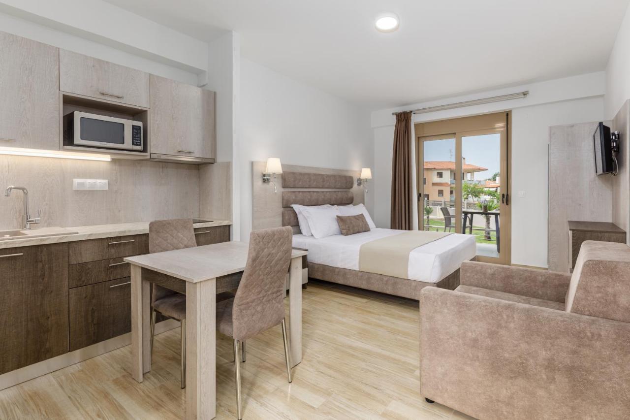 Aria Garden Suites ニキティ エクステリア 写真